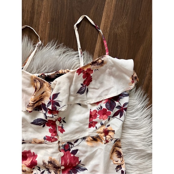 🔴SOLD🔴As U Wish white floral maxi dress - Picture 9 of 10